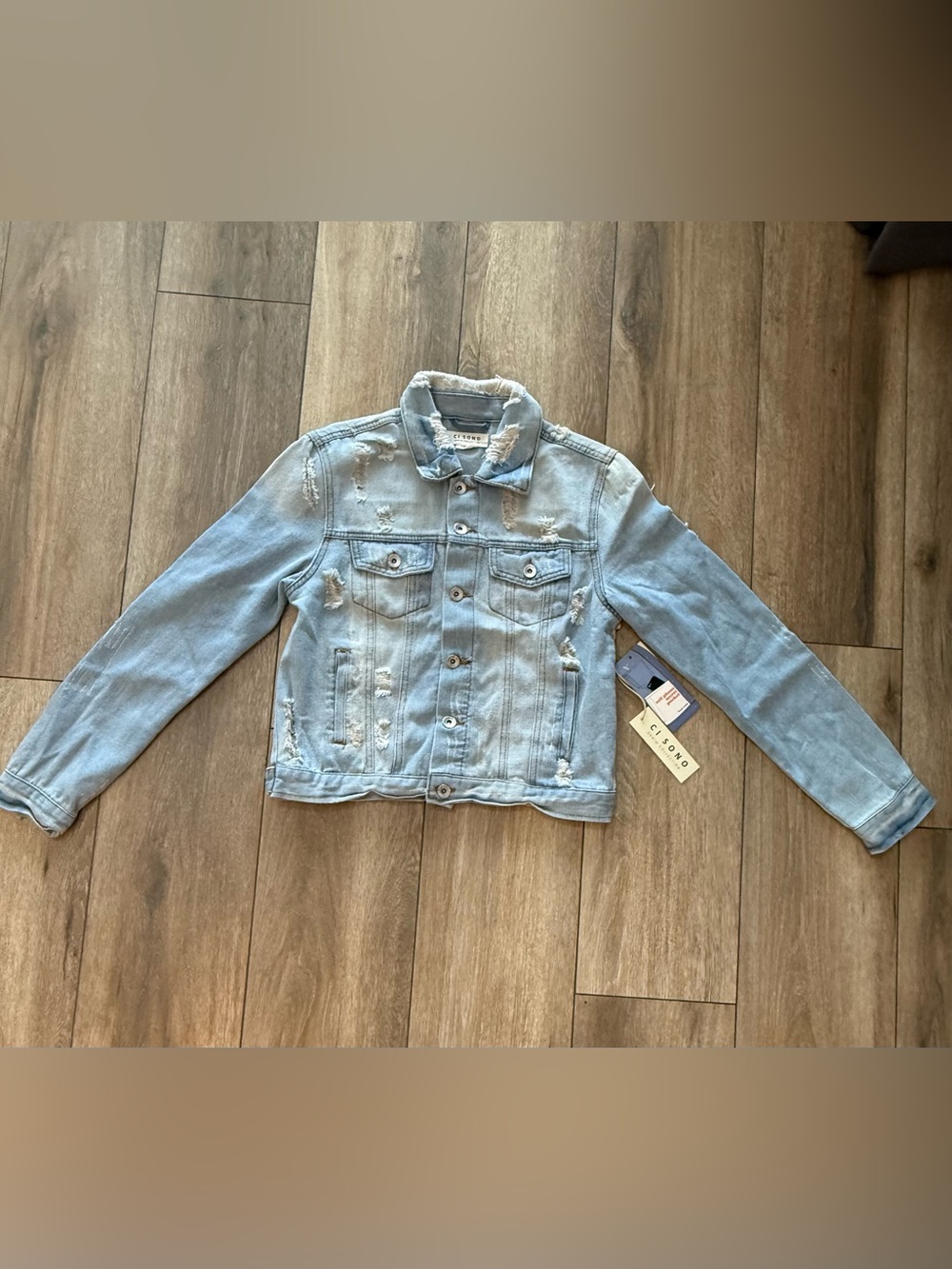 NWT CI SONO Light Wash Heavily Distressed Denim Jacket | Size Medium
